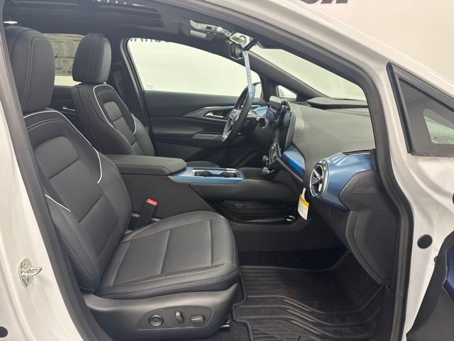 New 2026 Chevrolet Equinox EV LT w/ Convenience Package II FWD image 30