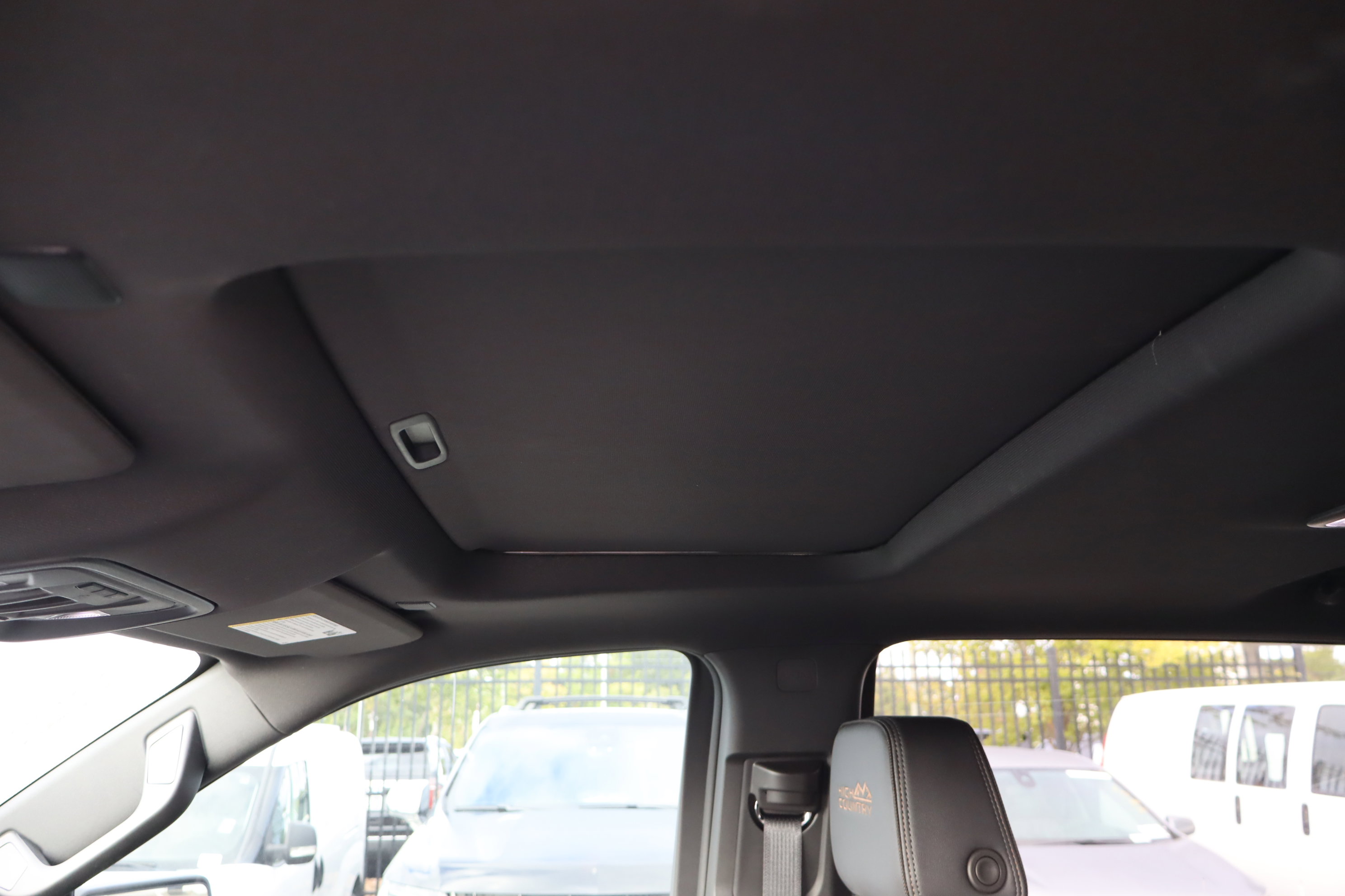 Certified 2025 Chevrolet Silverado 1500 High Country image 22