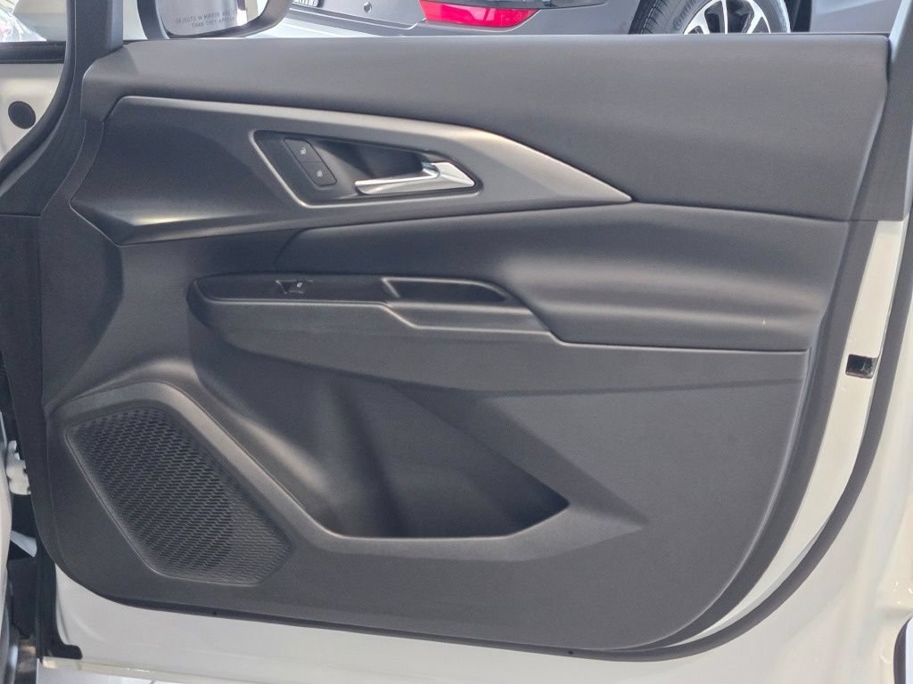 New 2026 Chevrolet Equinox EV LT FWD image 5