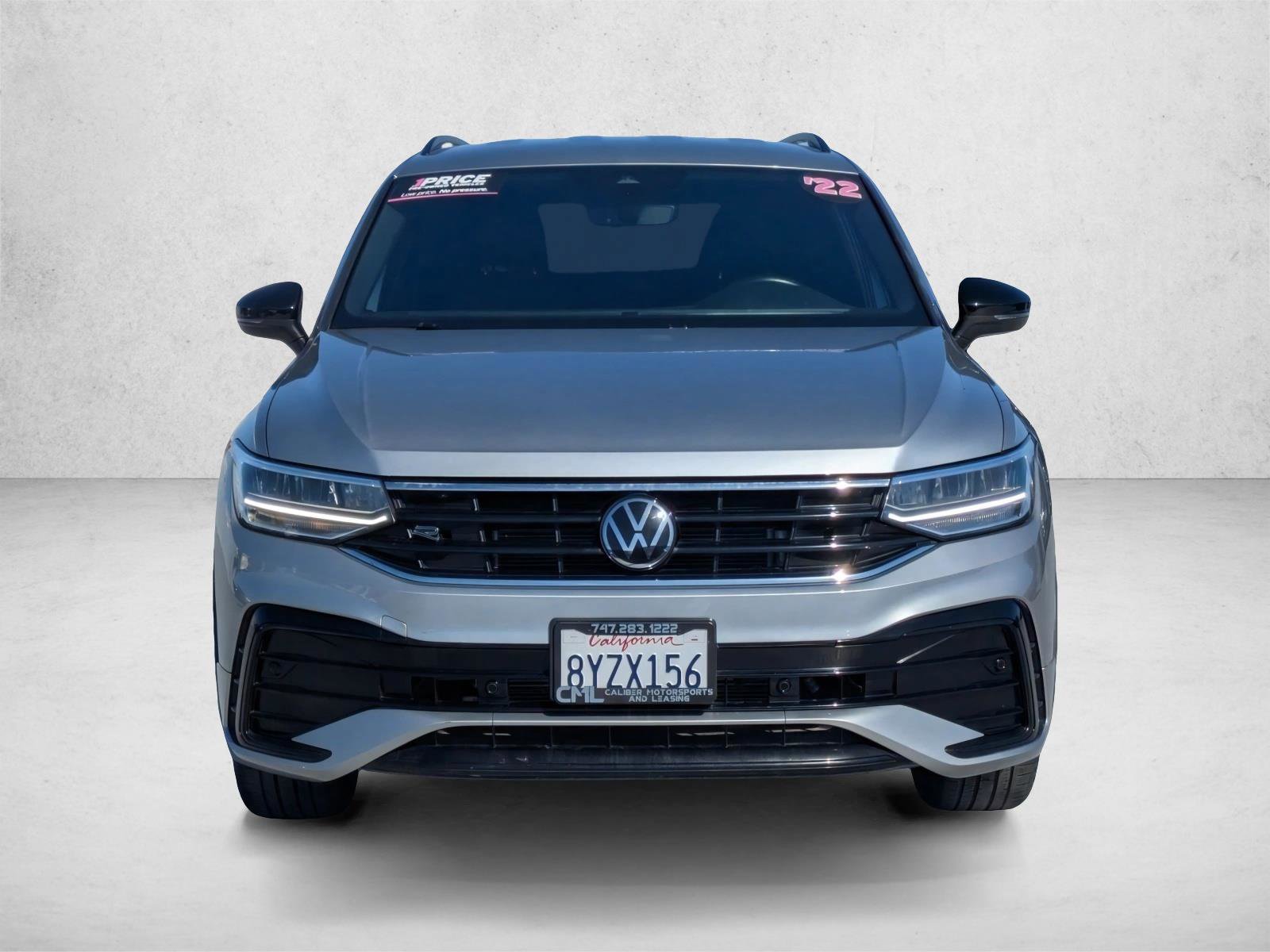 Used 2022 Volkswagen Tiguan SE R-Line FWD image 2