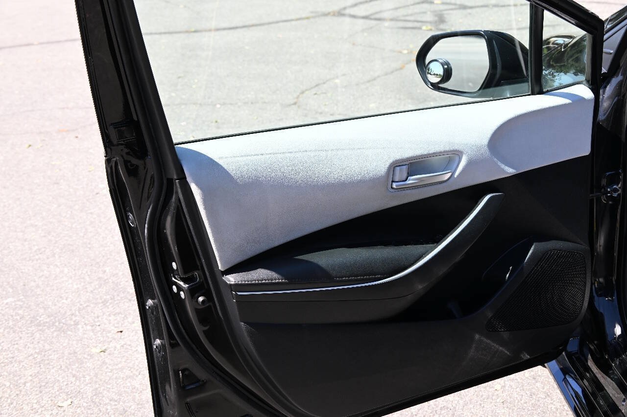 Used 2021 Toyota Corolla SE w/ Carpet Mat Package (TMS) FWD image 13