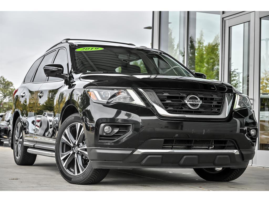Used 2019 Nissan Pathfinder Platinum image 1