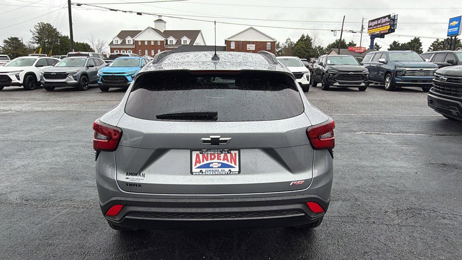 New 2026 Chevrolet Trax RS w/ Sunroof Package FWD image 6