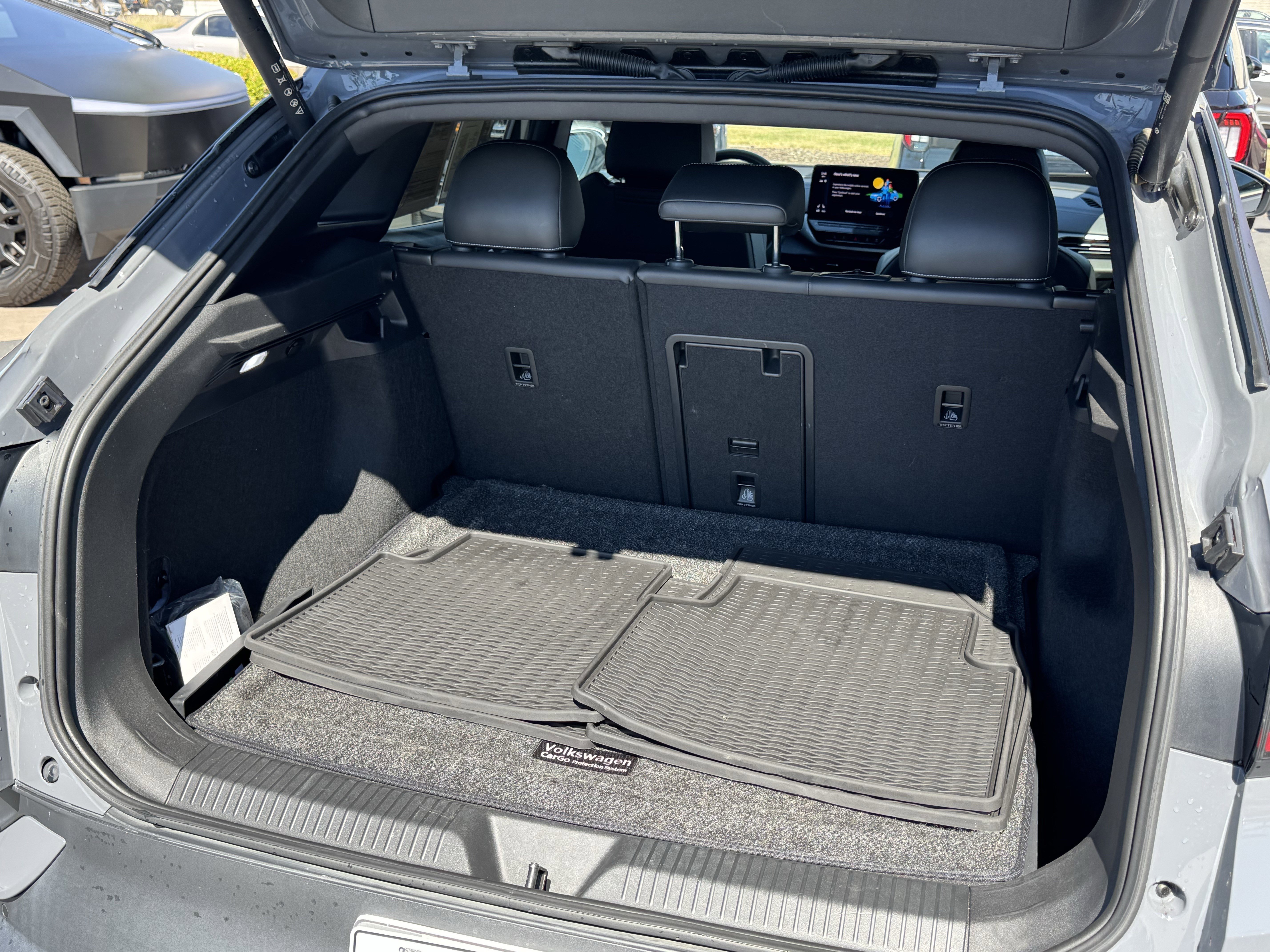 Used 2023 Volkswagen ID.4 Pro S image 36