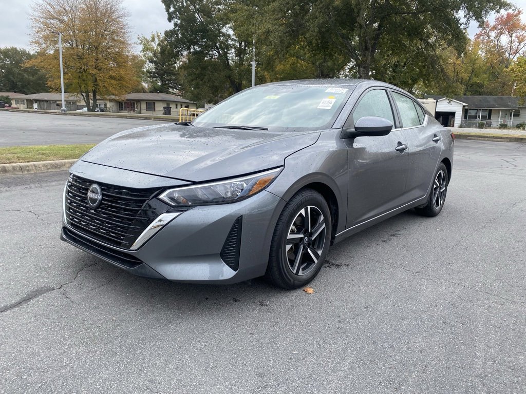 Used 2024 Nissan Sentra SV image 3
