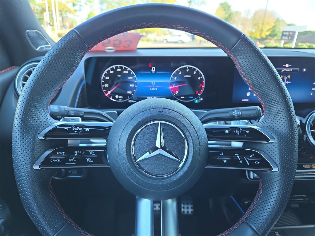 Certified 2025 Mercedes-Benz GLB 250 4MATIC image 20