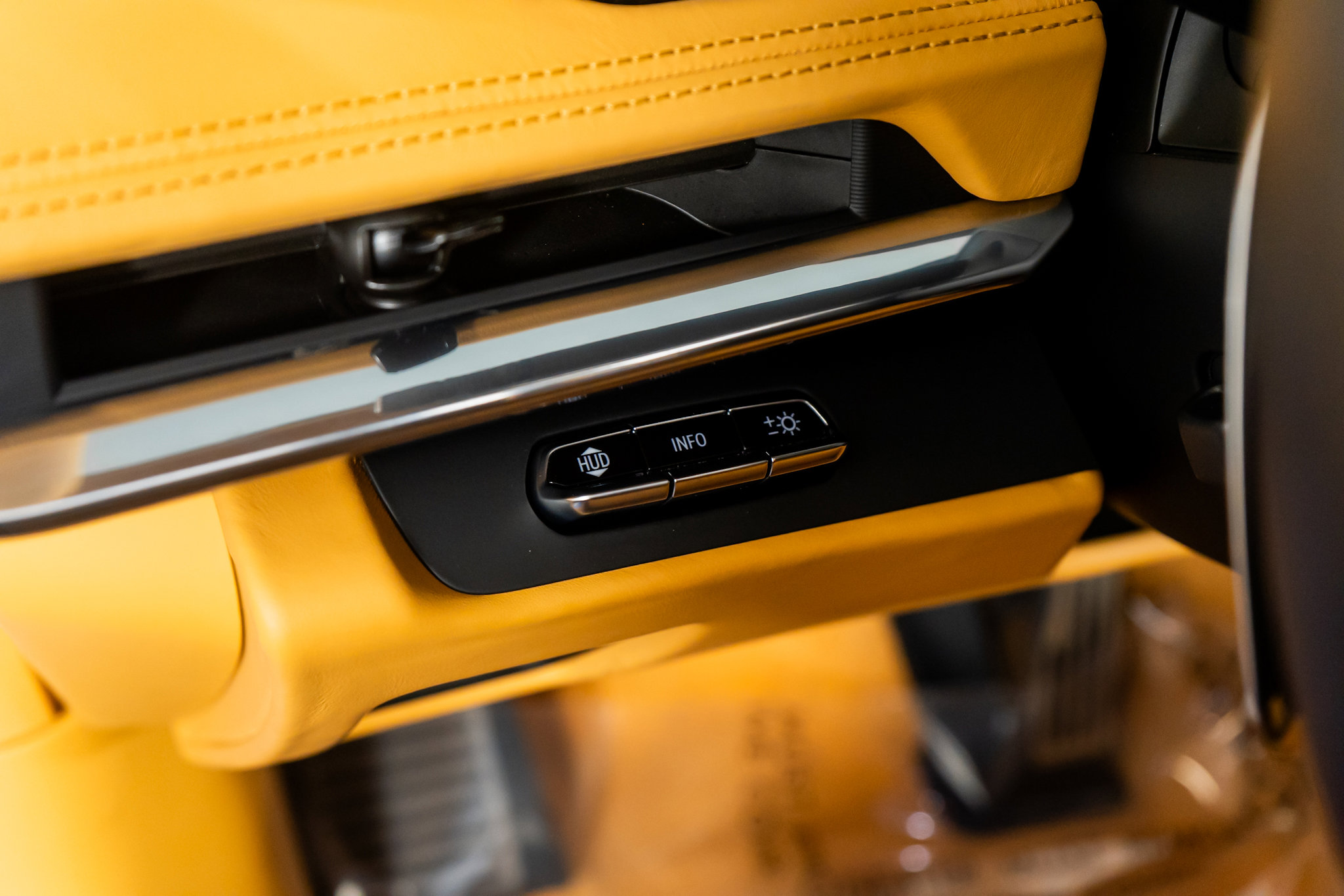 Used 2020 Chevrolet Corvette Stingray Premium Cpe w/ 3LT image 39