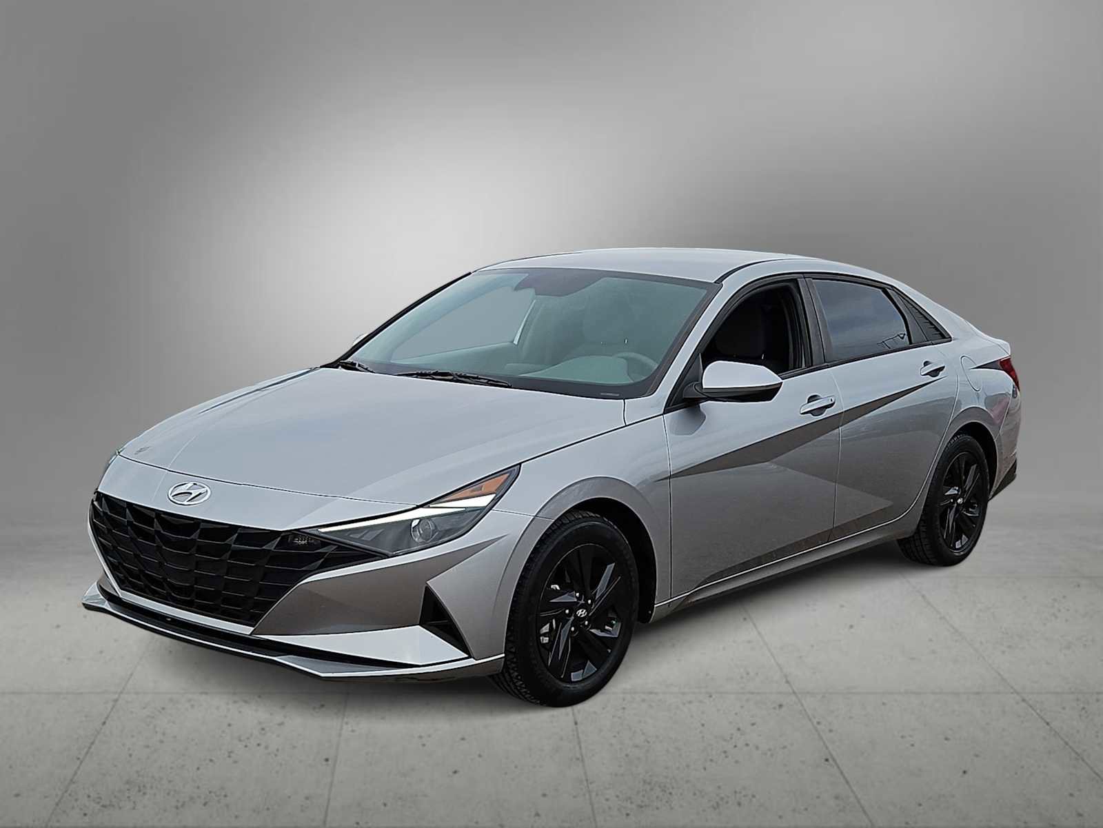 Certified 2023 Hyundai Elantra SEL w/ Preferred Accessory Package image 4