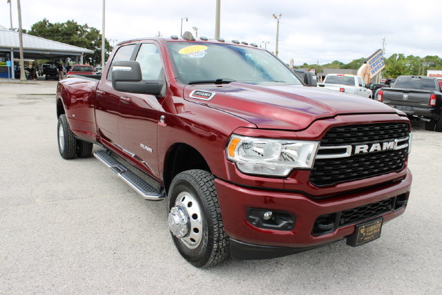 Used 2024 RAM 3500 Big Horn w/ Sport Appearance Package AWD/4WD image 15