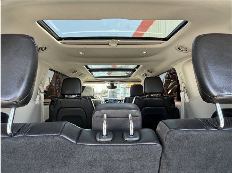 Used 2018 Chrysler Pacifica Limited FWD image 24