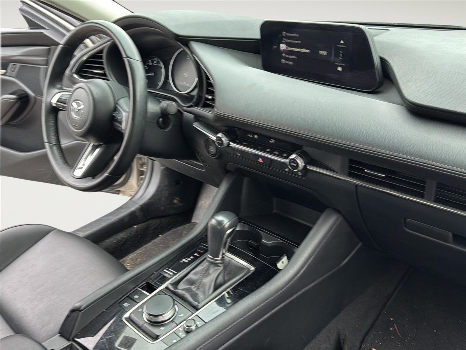 Used 2024 MAZDA MAZDA3 s image 27