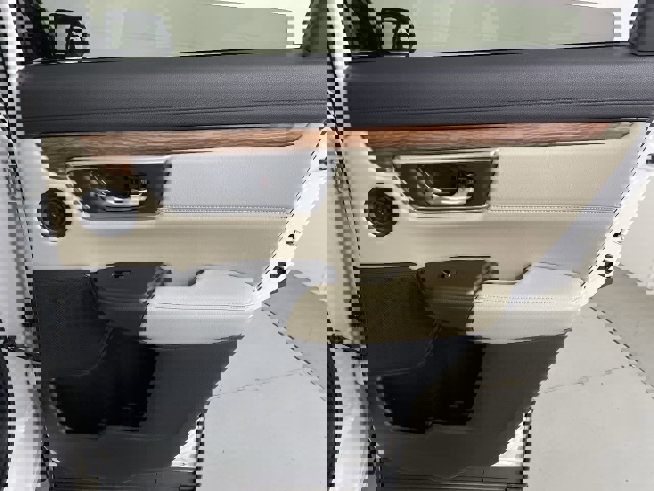 Used 2021 Honda CR-V Touring image 24