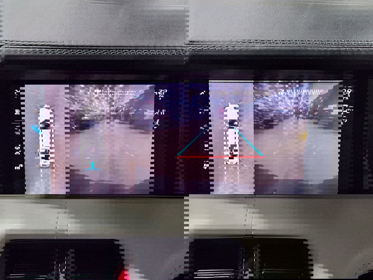 Used 2021 Porsche Taycan image 37