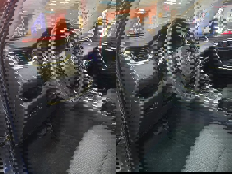 Used 2022 Toyota RAV4 XLE image 11