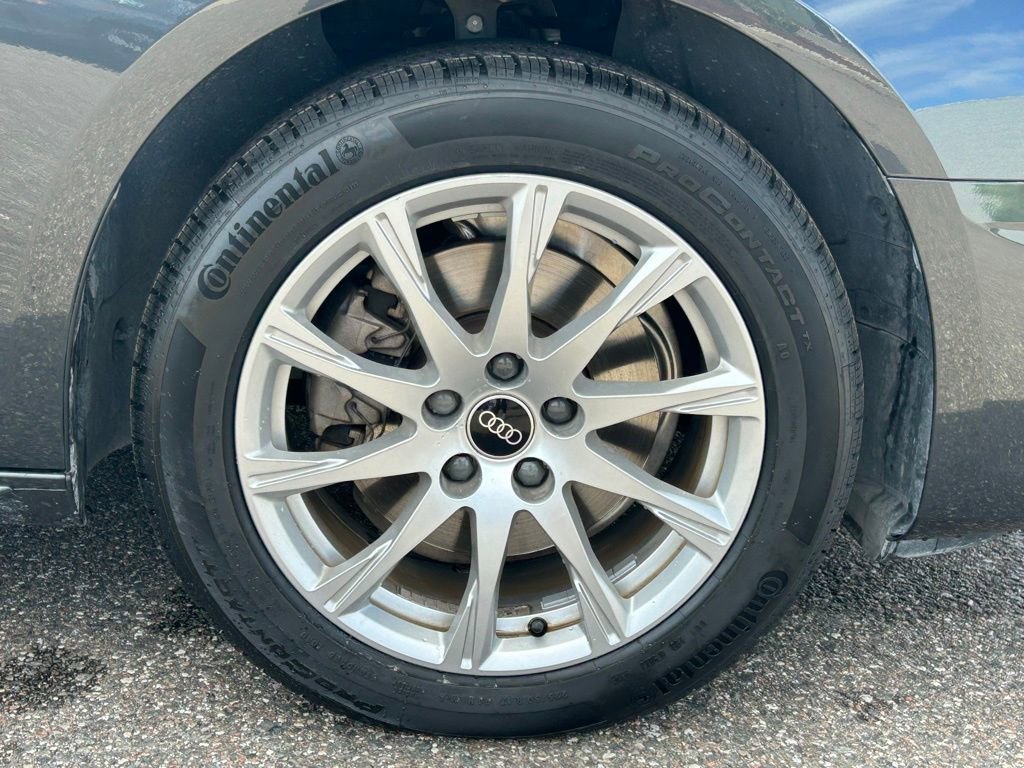 Used 2023 Audi A4 2.0T Premium w/ Convenience Package image 44