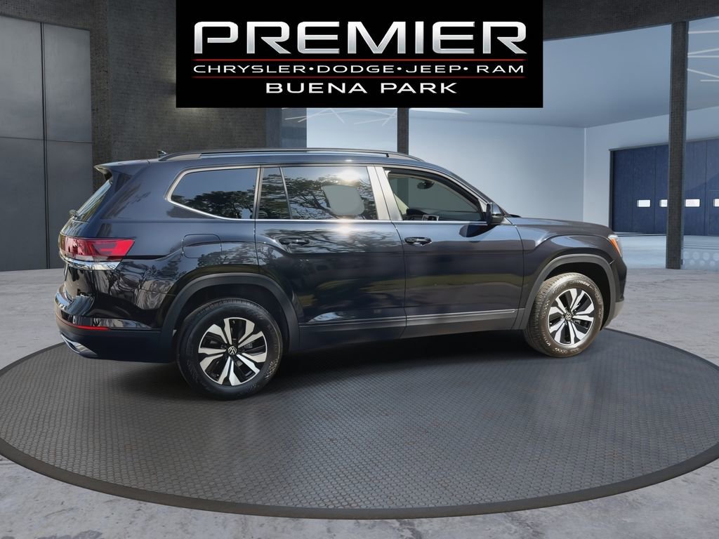 Used 2024 Volkswagen Atlas SE image 8
