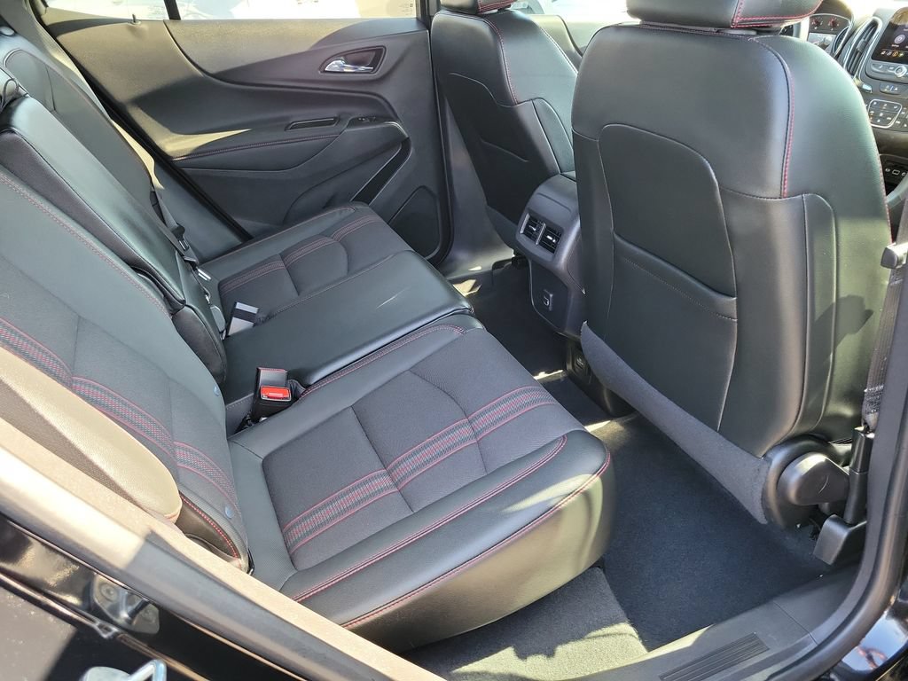 Used 2023 Chevrolet Equinox RS FWD image 19