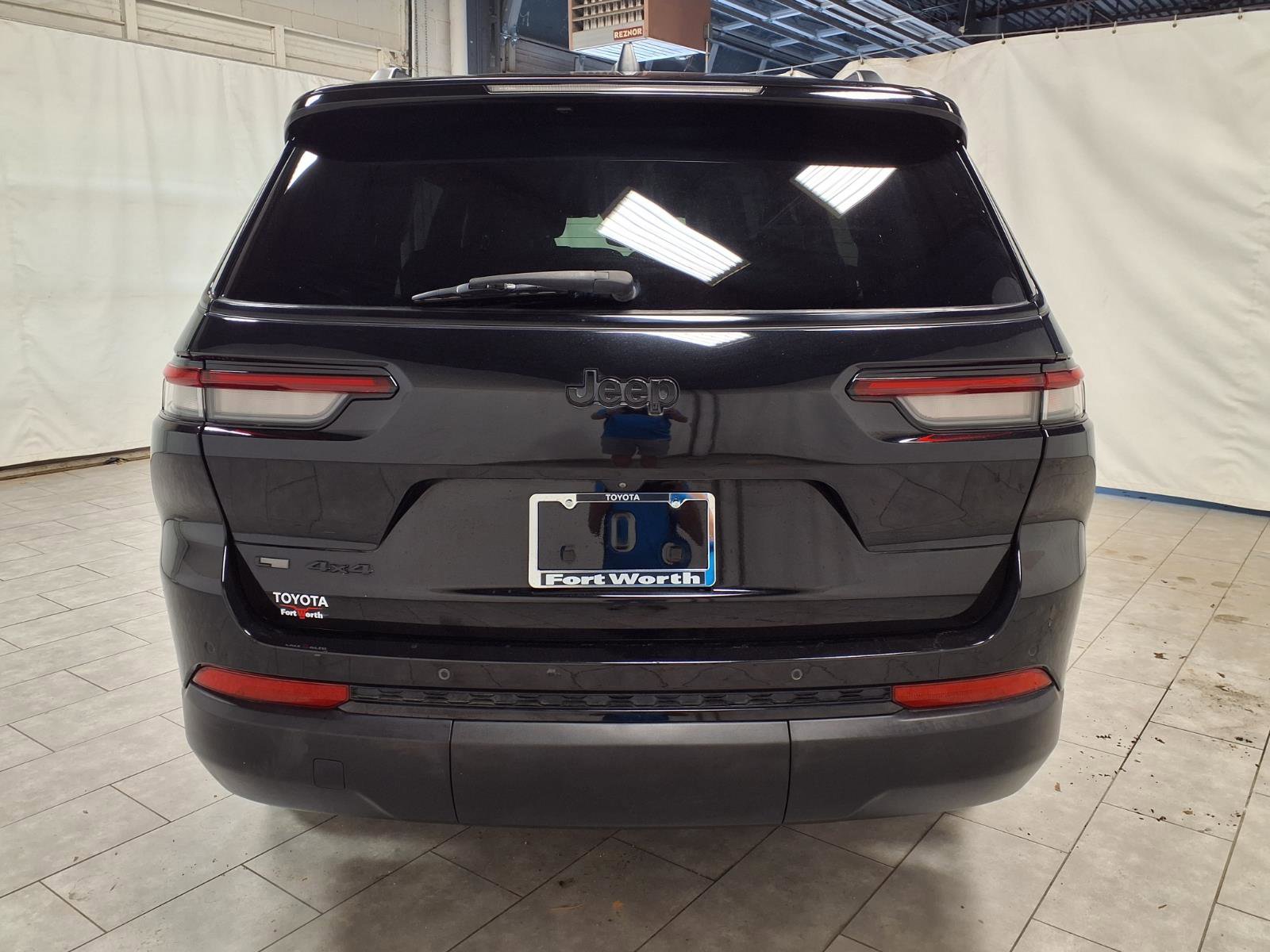Used 2022 Jeep Grand Cherokee L Laredo AWD/4WD image 8