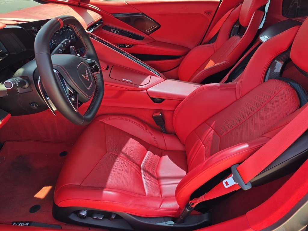 Used 2024 Chevrolet Corvette Stingray Premium Cpe w/ Z51 Performance Package RWD image 29