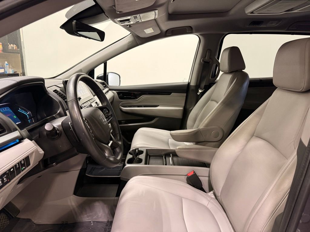 Used 2023 Honda Odyssey Touring image 12