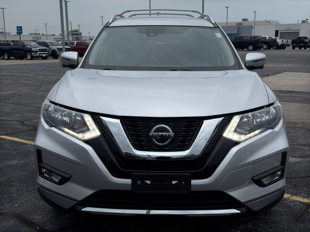 Used 2019 Nissan Rogue SV w/ Premium Package FWD image 3