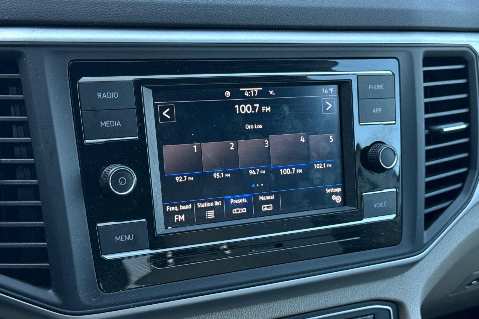 Used 2023 Volkswagen Atlas SE image 21