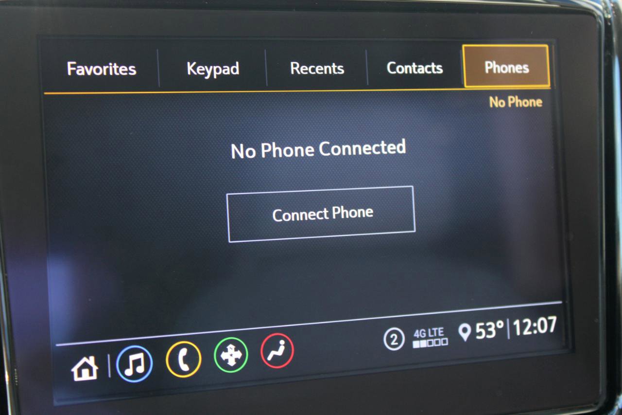 Used 2020 Chevrolet Traverse LT w/ Driver Confidence II Package AWD/4WD image 37