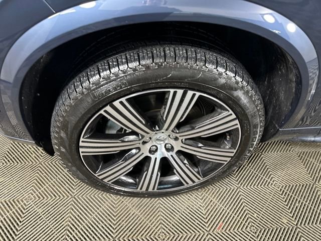 Used 2024 Volvo XC90 T8 Ultimate w/ Lounge Package image 10