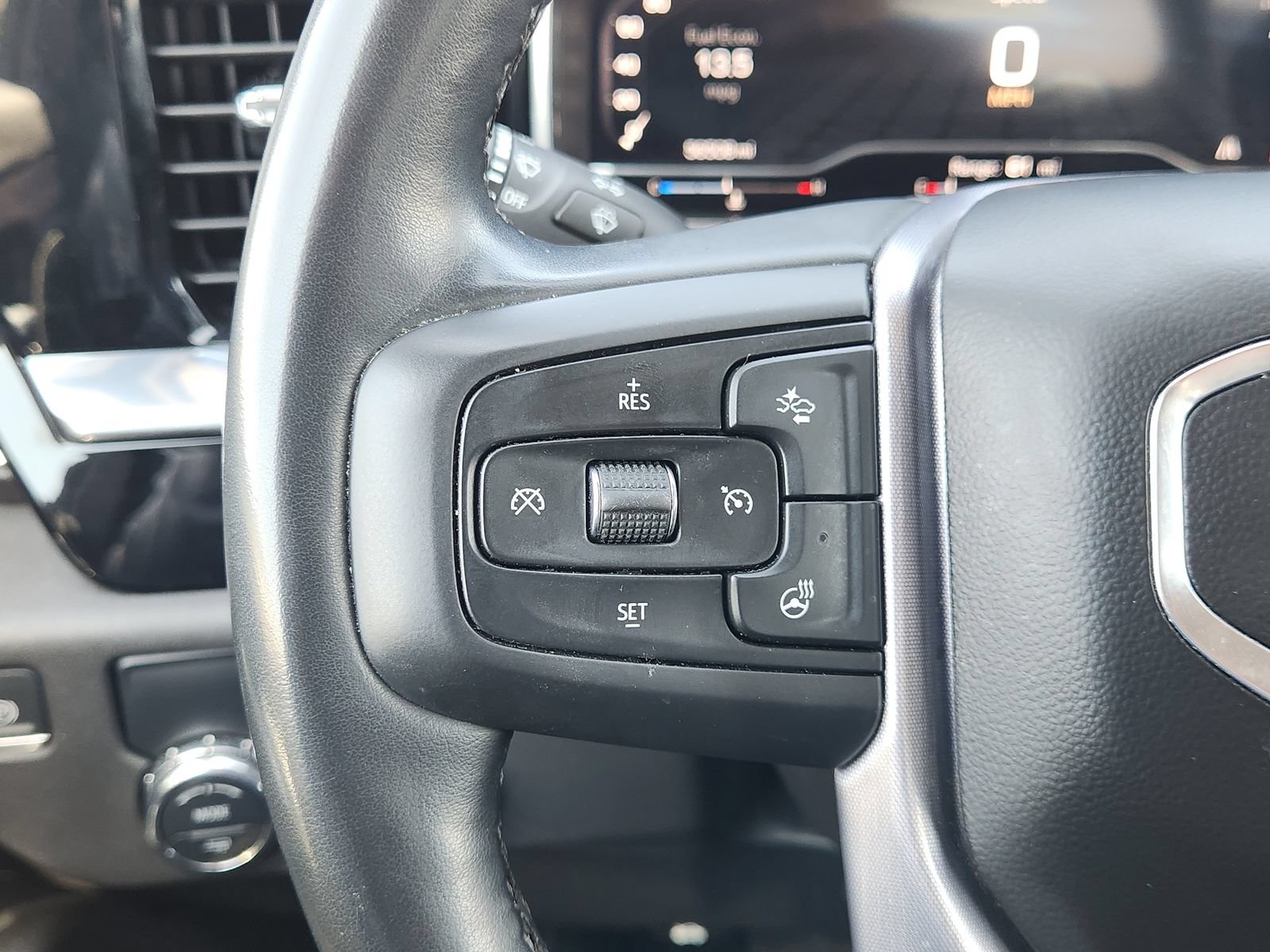 Used 2025 GMC Sierra 1500 SLT RWD image 33
