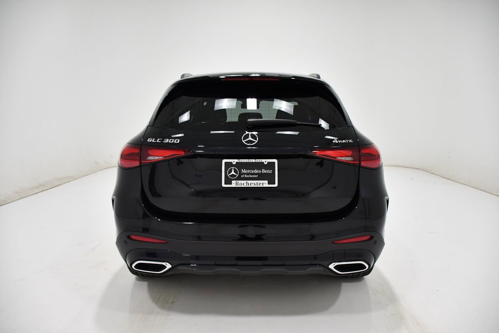 Certified 2025 Mercedes-Benz GLC 300 4MATIC image 4