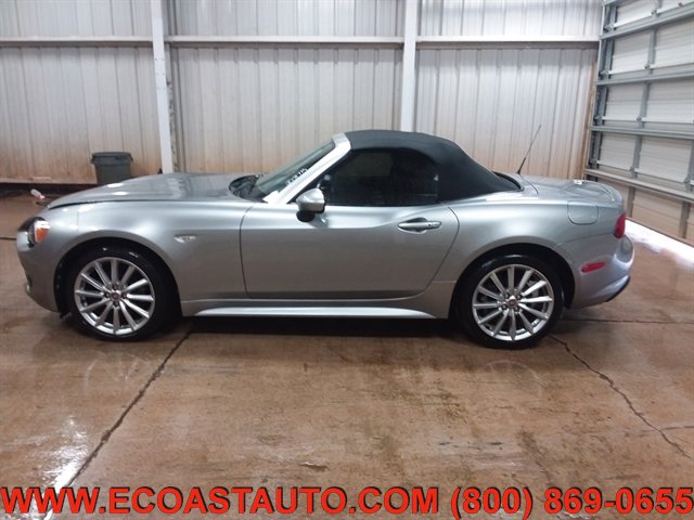 Used 2017 FIAT 124 Spider Lusso RWD image 6