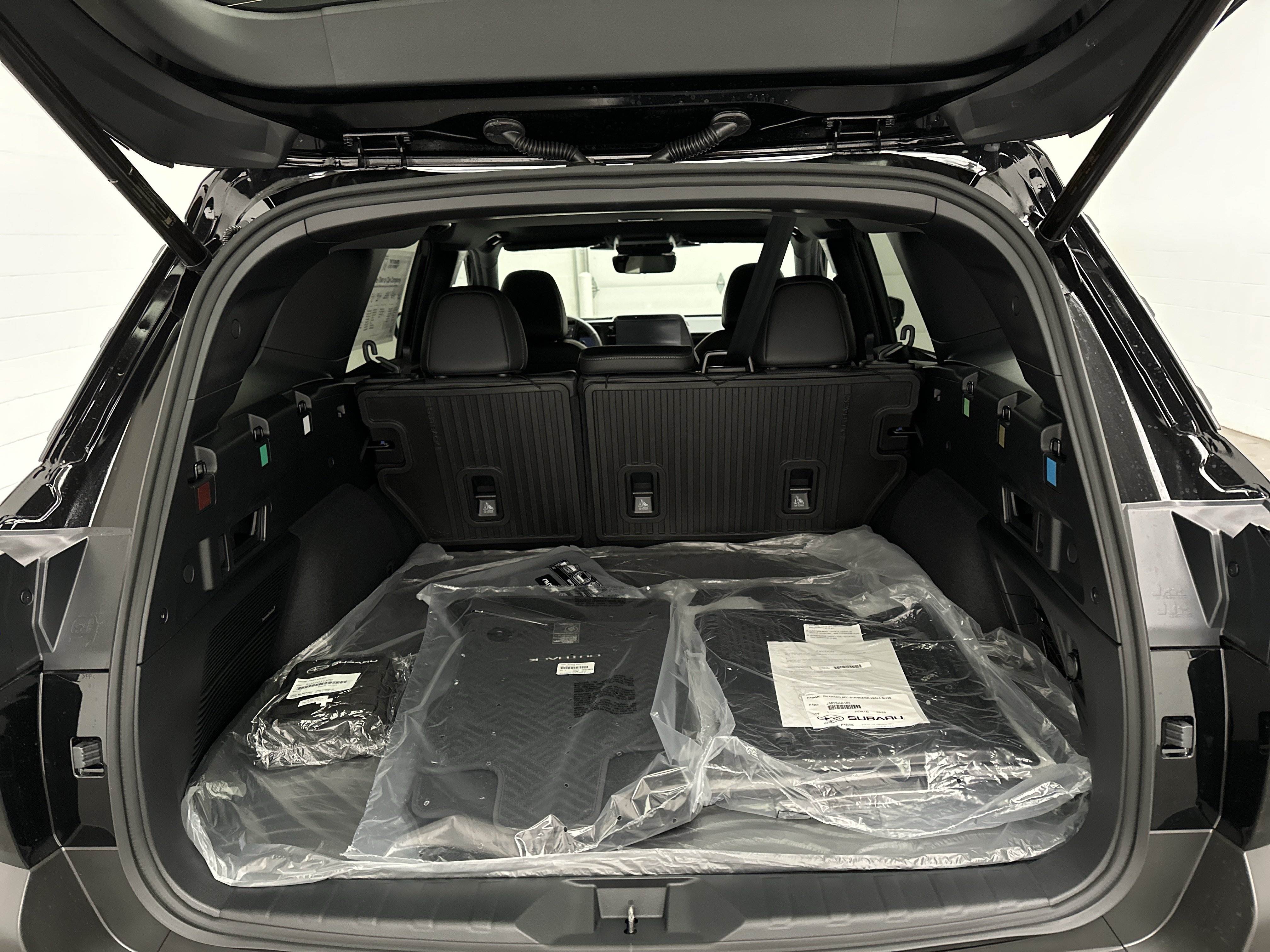 New 2026 Subaru Outback Limited AWD/4WD image 12