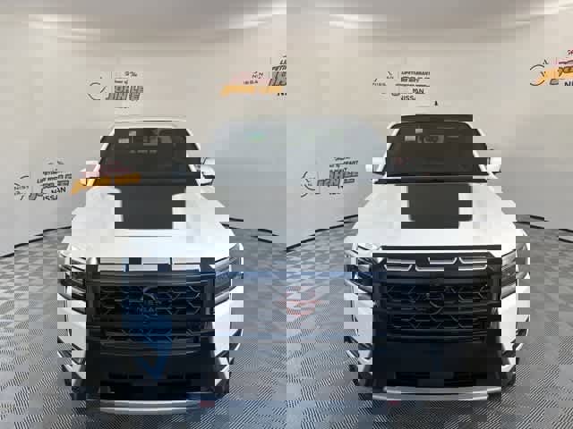 New 2025 Nissan Frontier Pro-X w/ Black Accent Package image 10