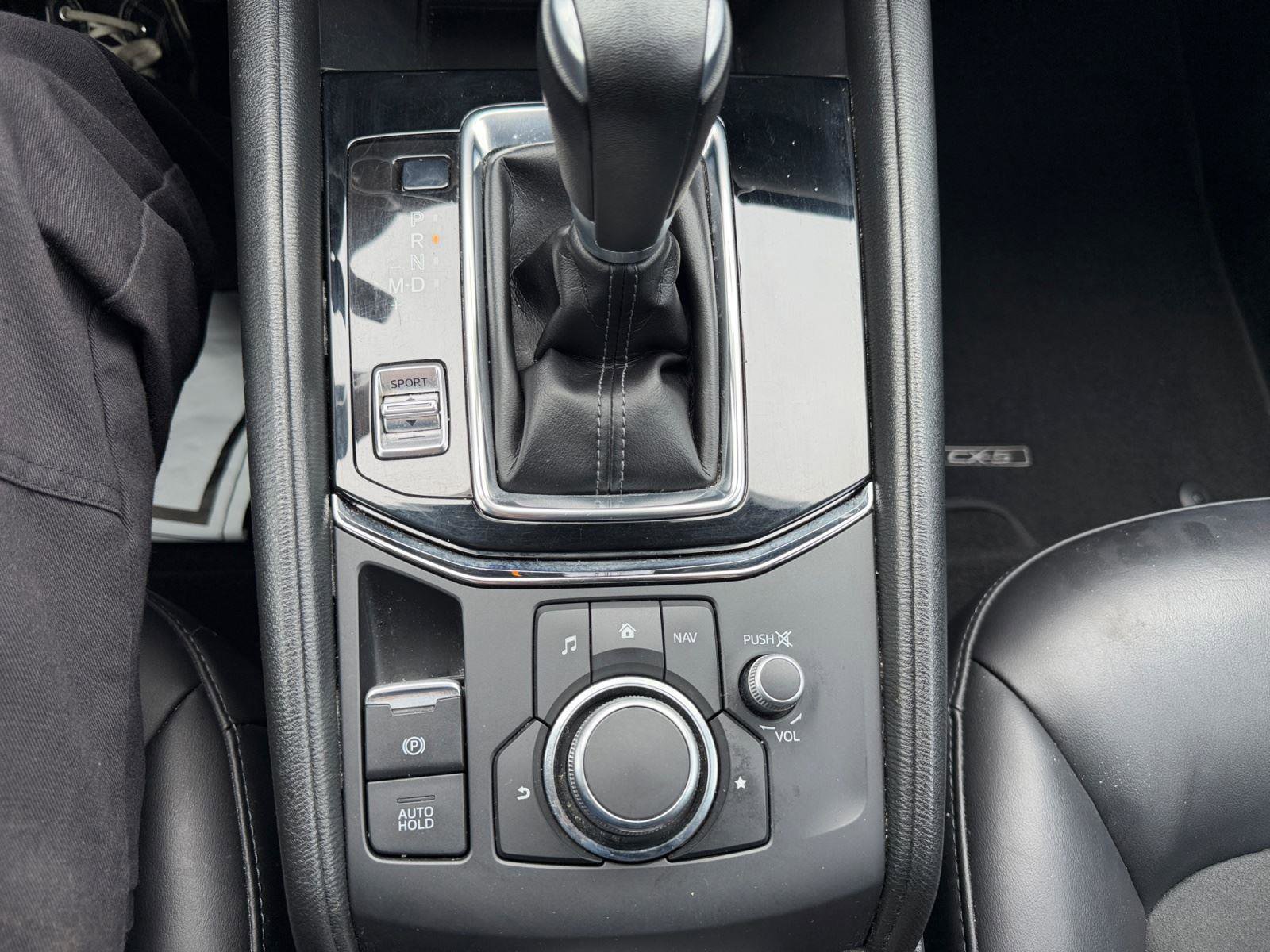 Used 2019 MAZDA CX-5 Touring image 22