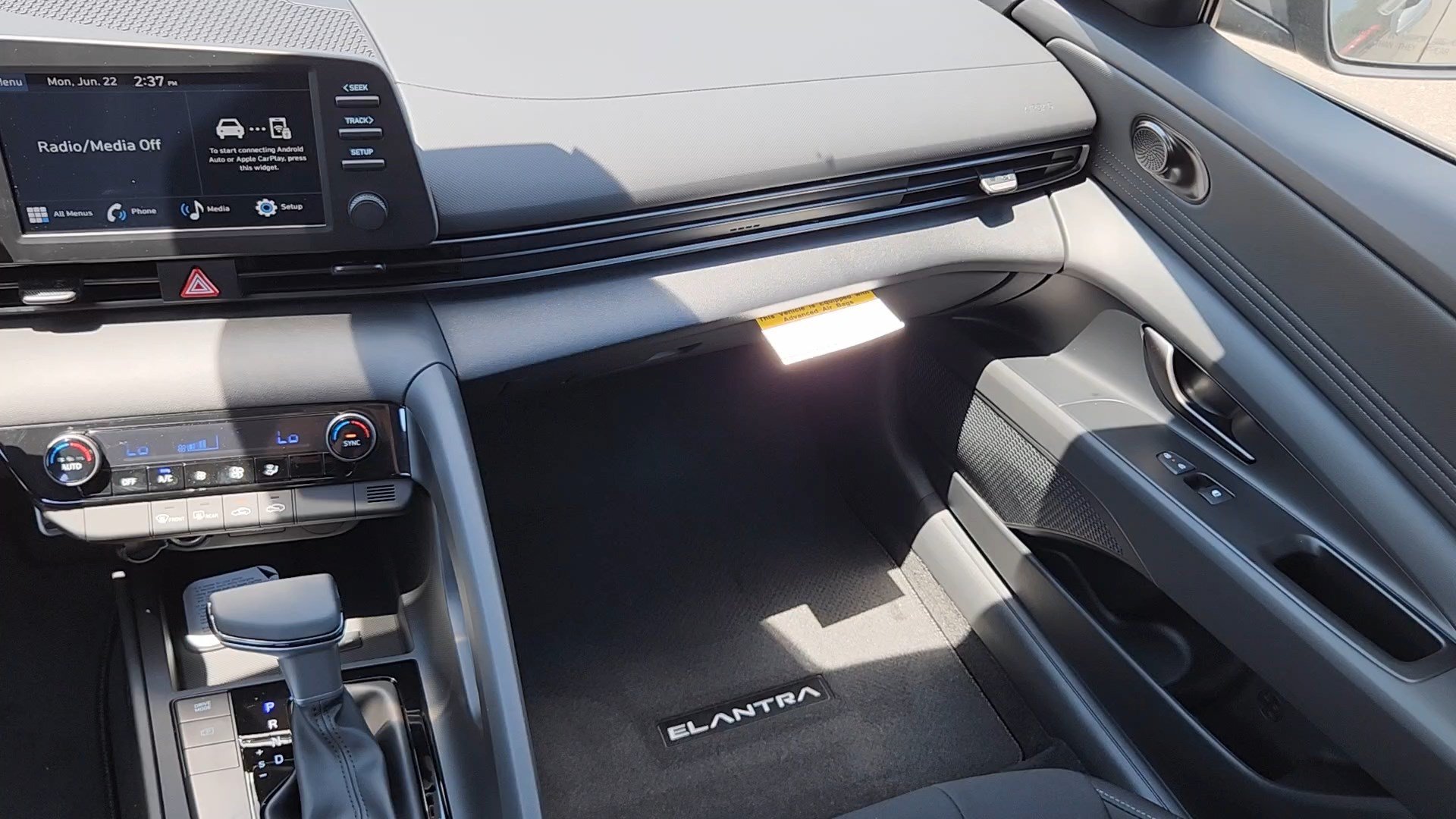 New 2026 Hyundai Elantra Sport FWD image 6
