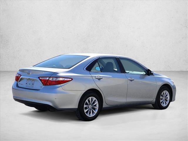 Used 2015 Toyota Camry LE FWD image 5
