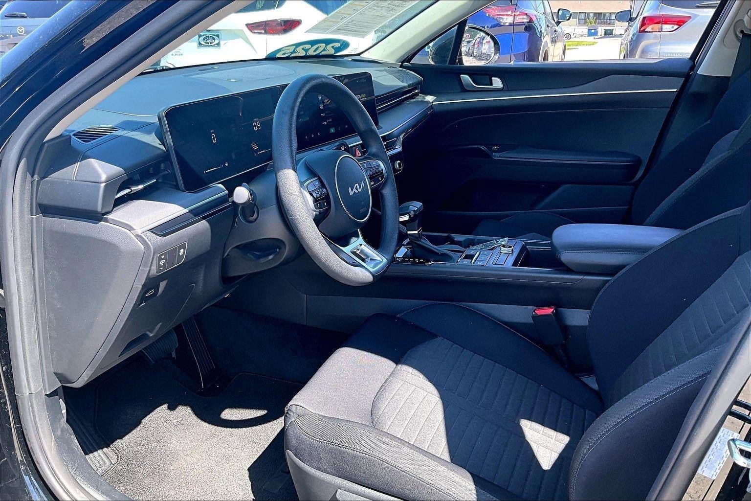 Used 2025 Kia K5 LXS FWD image 17