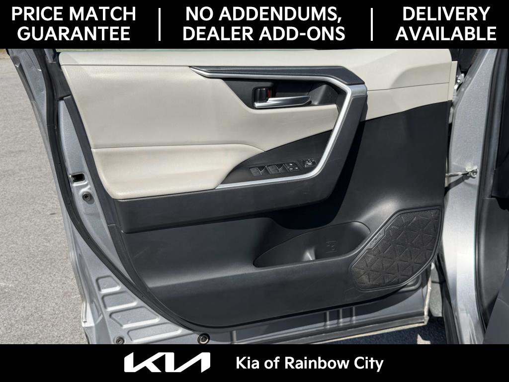 Used 2023 Toyota RAV4 XLE w/ Convenience Package FWD image 14