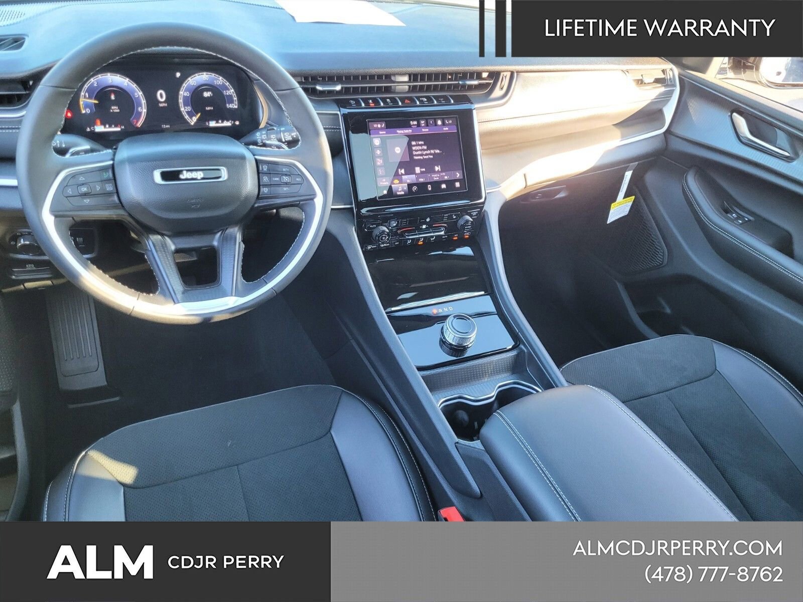 New 2025 Jeep Grand Cherokee L Altitude AWD/4WD image 10
