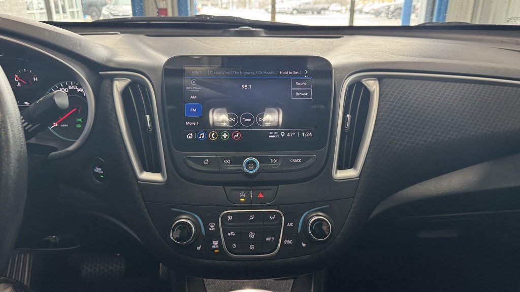 Used 2023 Chevrolet Malibu LT image 25