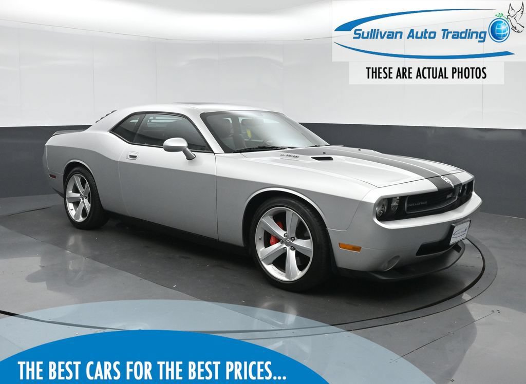 Used 2009 Dodge Challenger SRT8 RWD image 1