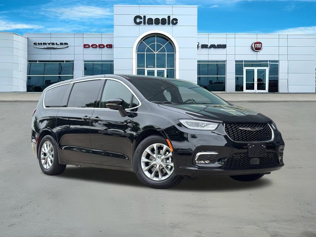 New 2026 Chrysler Pacifica Limited FWD image 1