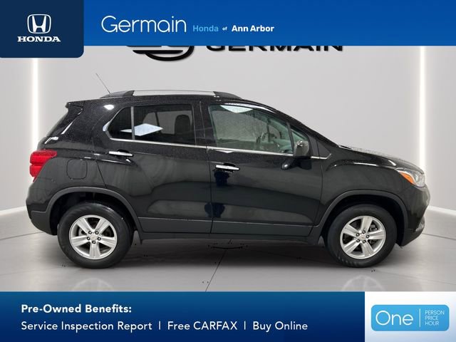 Used 2020 Chevrolet Trax LT w/ LT Convenience Package image 9