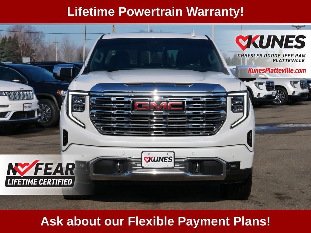 Used 2023 GMC Sierra 1500 Denali w/ Denali Reserve Package AWD/4WD image 3