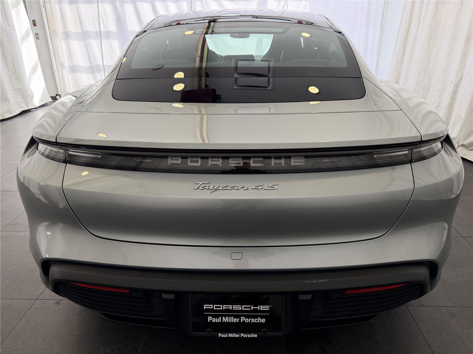Certified 2025 Porsche Taycan 4S image 8