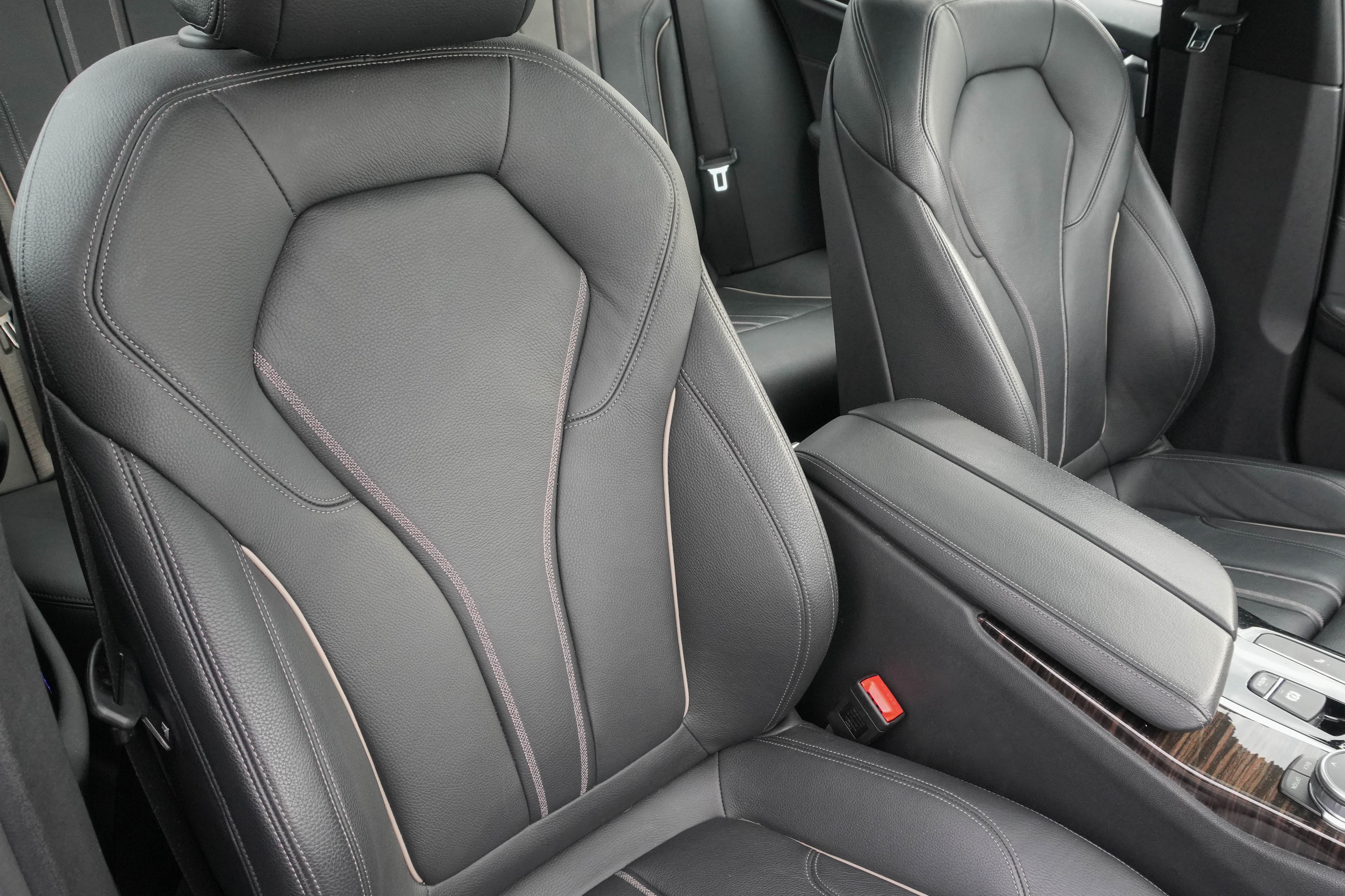 Used 2020 BMW 530i w/ Convenience Package RWD image 14