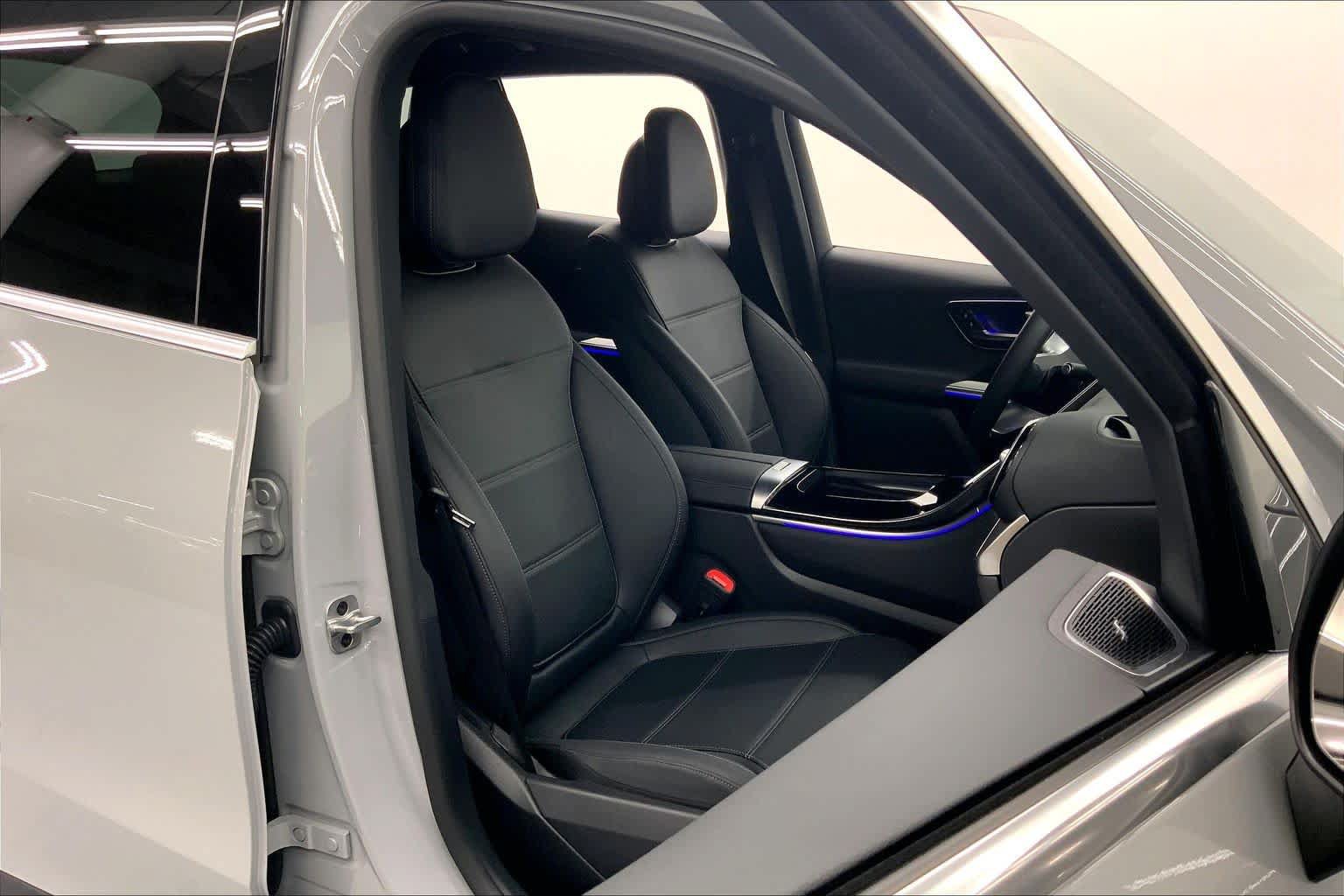 Used 2026 Mercedes-Benz GLC 300 image 11