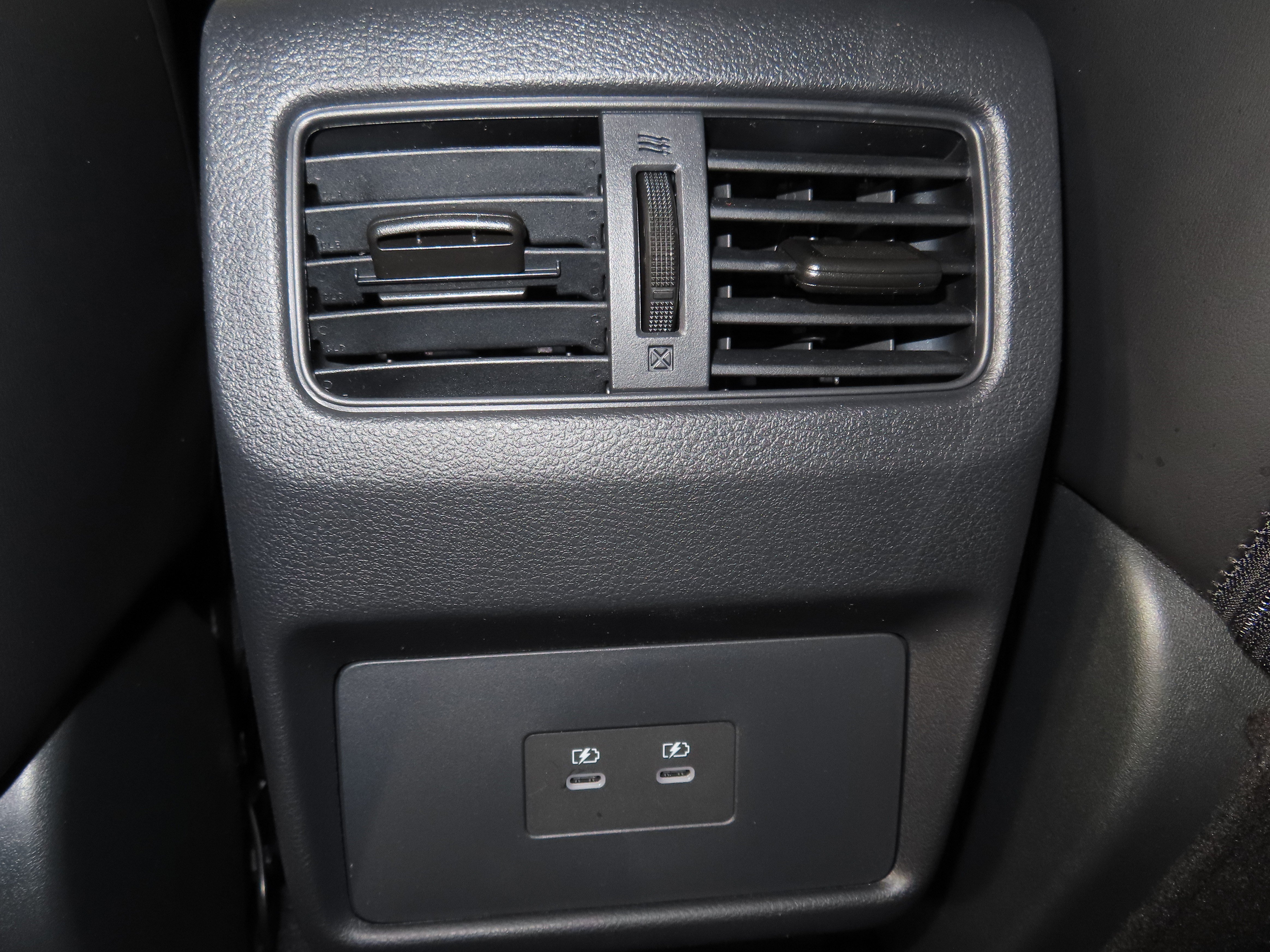 New 2026 Nissan Rogue Dark Armor AWD/4WD image 36
