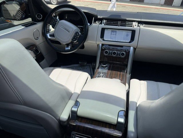 Used 2017 Land Rover Range Rover Supercharged AWD/4WD image 26