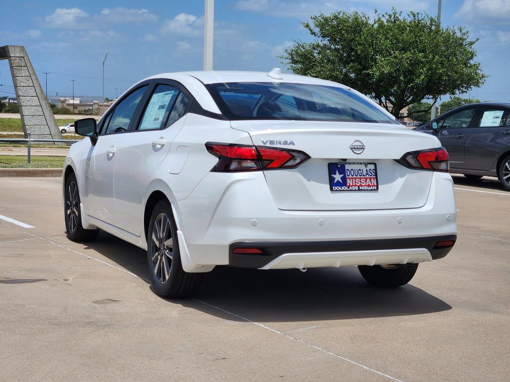 New 2025 Nissan Versa SV w/ Trunk Package image 4
